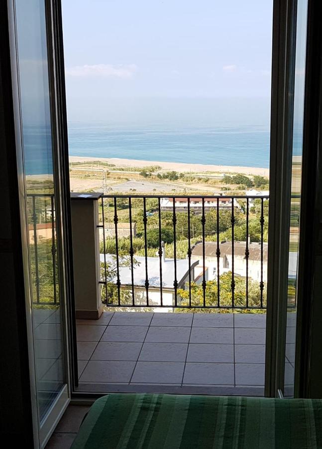 B&B L'Eucalipto Paola Eksteriør bilde